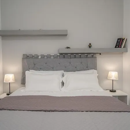 Pavlina's Apartment *